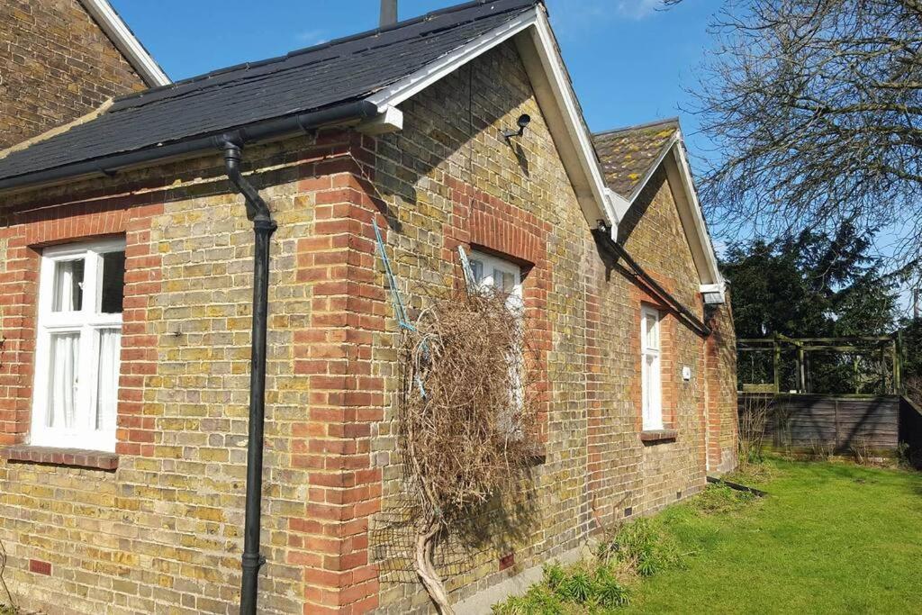 Converted Bungalow In Bexley 런던 외부 사진