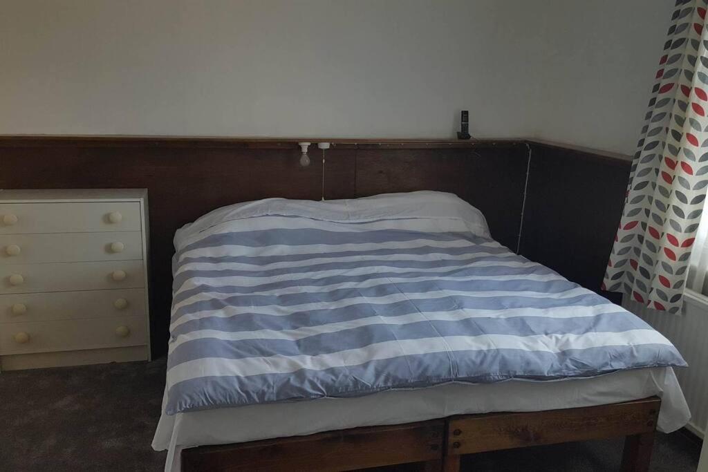 Converted Bungalow In Bexley 런던 외부 사진