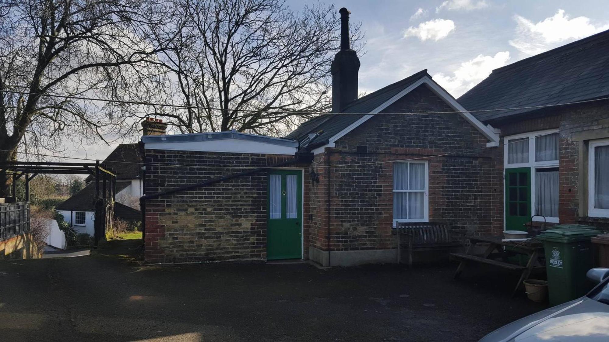 Converted Bungalow In Bexley 런던 외부 사진