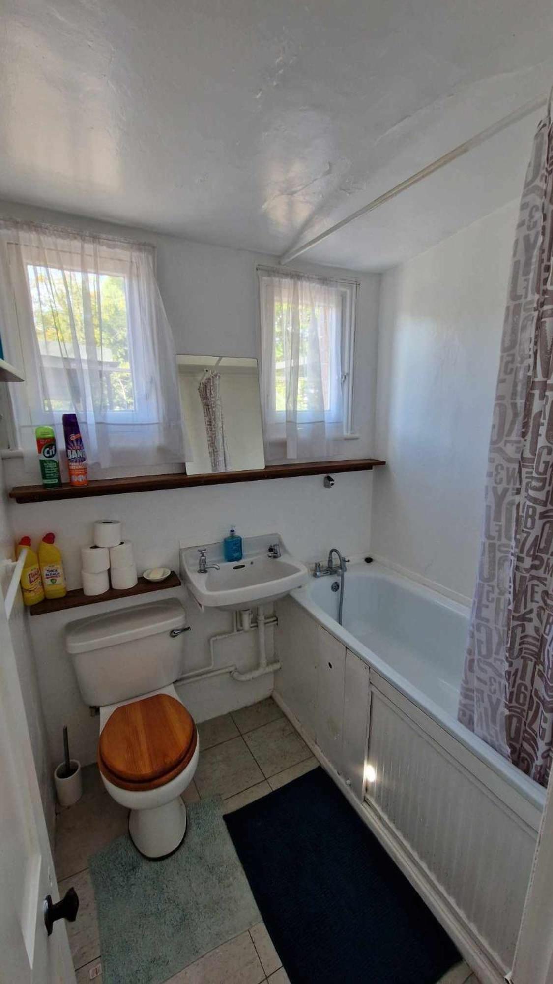 Converted Bungalow In Bexley 런던 외부 사진